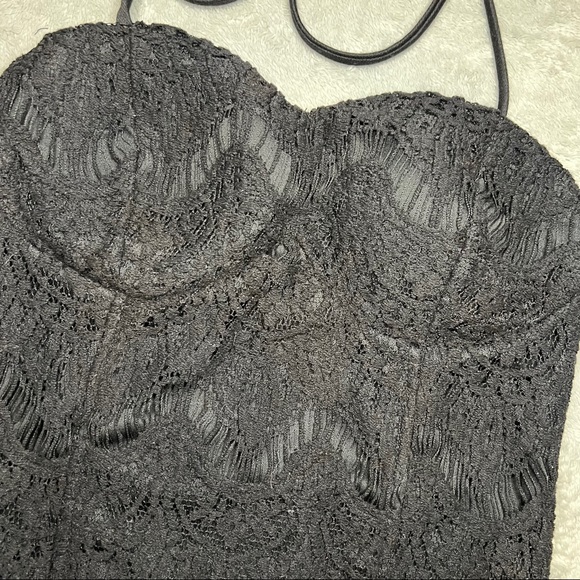 Seduction (Sirens) - Black Lace Halter Top (SIZE M) - Picture 2 of 6